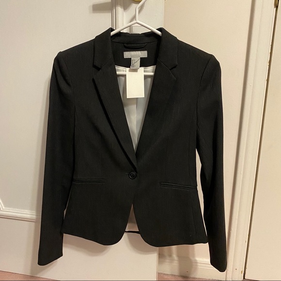 Blazer - Picture 4 of 5